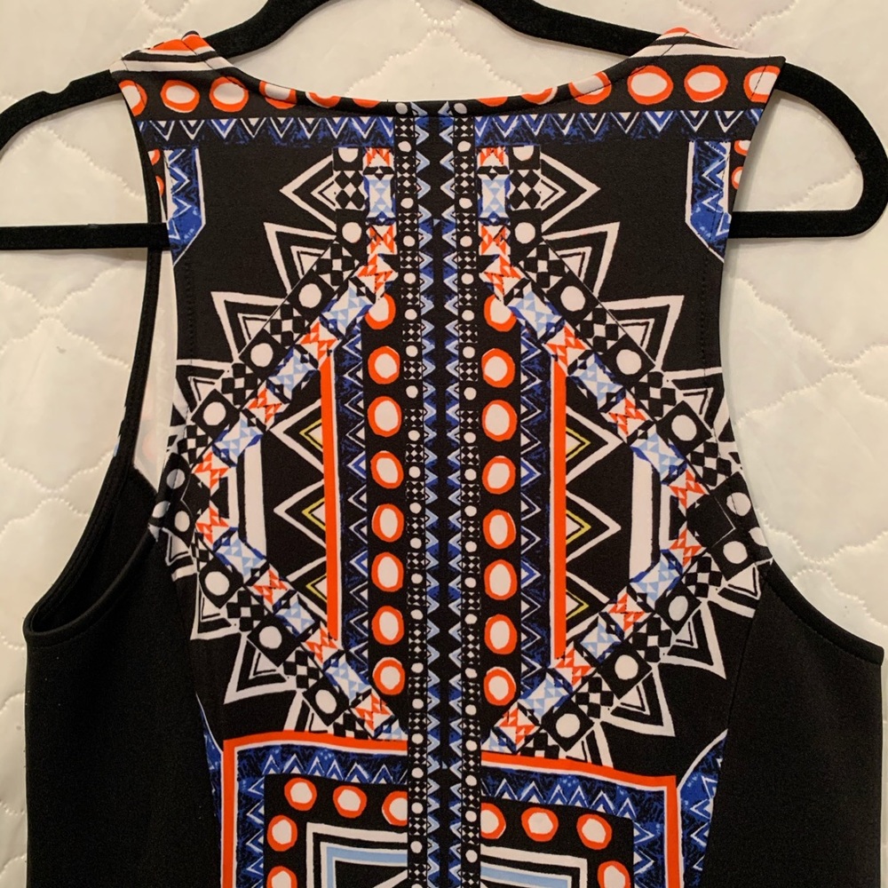 Sleeveless Event Dress - Picture 5 of 7